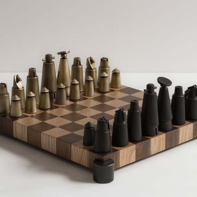 Tables pour hôtels - Chess Set – Échiquier design en bois noble et pièces en aluminium - LIVINGSTONE