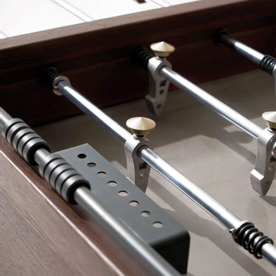 Tables de jeux - Foosball Table – Design industriel en chêne massif, béton et fonte - LIVINGSTONE