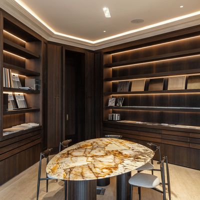 Tables Salle à Manger - Omaha – Tables en pierre naturelle aux formes organiques - LIVINGSTONE