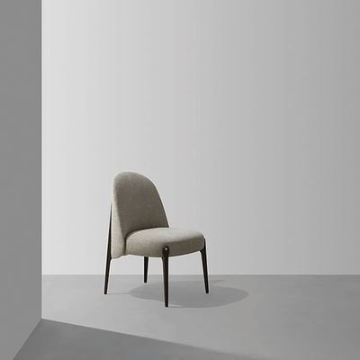 Chaises - Ames Low Dining Chair – Chaise de salle à manger en chêne et tissu - LIVINGSTONE