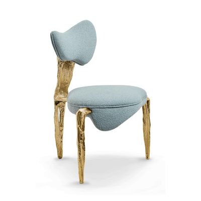 Chaises - Folia - Une chaise dorée au design organique en laiton - MAEVE