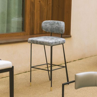 Stools for hospitalities & contracts - Apollo Bar Stool in Iron Structure and Brushed Brass Details - DUISTT