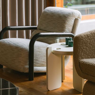 Tables de jeux - Table d'appoint Ipanema en bois laqué et détails en laiton - DUISTT