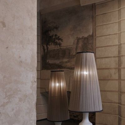 Unique pieces - Royal handmade lampshades with antique stands - LUMIVIVUM