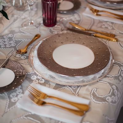 Table cloths - Hand-embroidered Linen Tablecloth - Labyrinthe - RENDAR