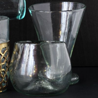 Decorative objects - Mouth blown glasses, recycled glass. Origin Syria - LA MAISON DAR DAR