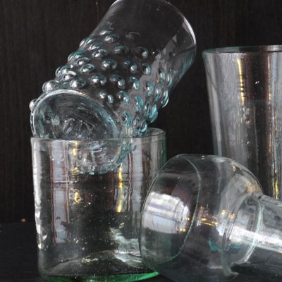 Gifts - Mouth blown glasses, recycled glass. Origin Syria - LA MAISON DAR DAR