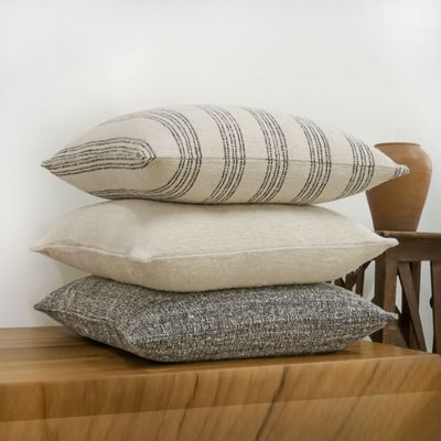 Fabric cushions - Coussin à rayures de la collection MYSA. - NAKI+SSAM