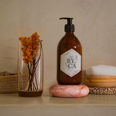 Cosmétiques - Soins hydratants -Lait pour le corps, crème velours & Après-shampoing - BYCA