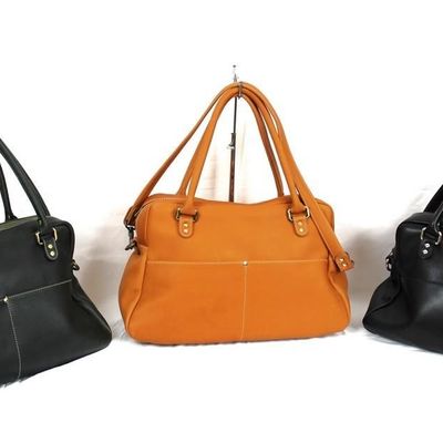 Bags and totes - MANUFACTURE OF VEGETABLE TANNED LEATHER BAGS - COULEURS DE PEAU