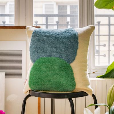 Cushions - The Vase Cushion - COLORTHERAPIS