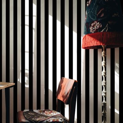 Wallpaper - Wallpaper No. 312 - Vertical Stripes - WELLPAPERS