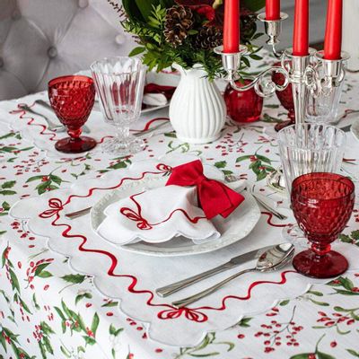 Table linen - Embroidered Napkins Red Christmas Bows - 6 pieces - ROSEBERRY HOME