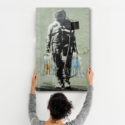 Other wall decoration - Banksy - Shopper Spaceman | Glass Wall Art  110CMx70CM - ARTDESIGNA