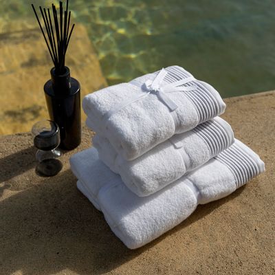 Serviettes de bain - Serviette de bain moelleuse Pure Elegance. Coton biologique. Blanc - SOWL