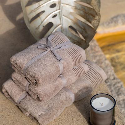 Serviettes de bain - Serviette de bain moelleuse Coffee Cream. Coton biologique Beige foncé - SOWL