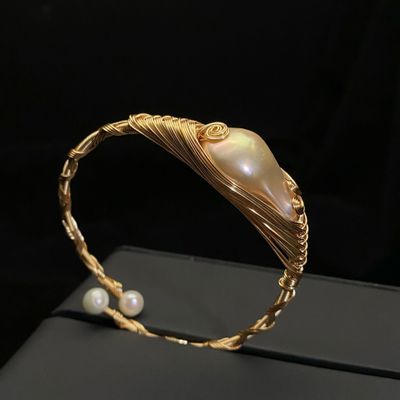Bracelets - Natural baroque shaped pearl bracelets - TIRACISÚ
