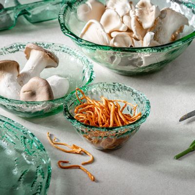 Platter and bowls - Eco-friendly glass tableware: Ecovitra - FINE2DINE (F2D)
