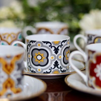 Objets de décoration - Tasse à thé et soucoupe Lukrezja de la collection Mediterranea - STEPHANIE BORG®