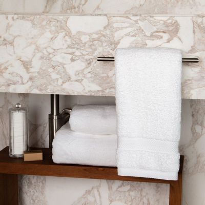 Bath towels - Bathroom Essential. Organic Cotton Towel and Bathrobe. Extremely White - SOWL