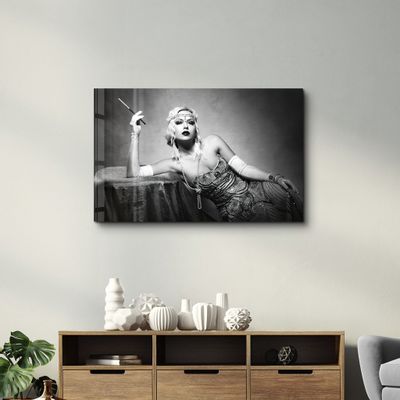 Autres décorations murales - The Woman In Black And White | Glass Wall Art - ARTDESIGNA