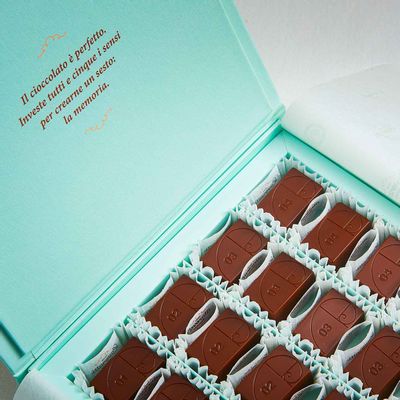 Gifts - Chocolate candies in a box of 20 - LAVORATTI 1938 CIOCCOLATO