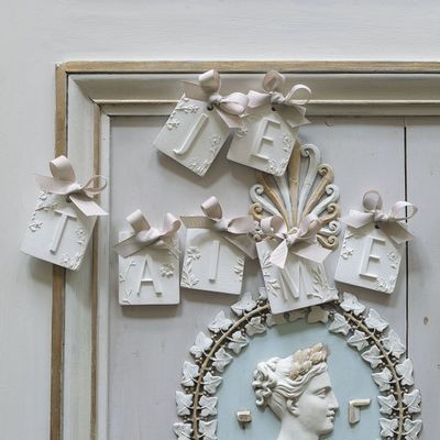 Senteurs - Décor parfumé lettre A - Voile de Lin - MATHILDE M.