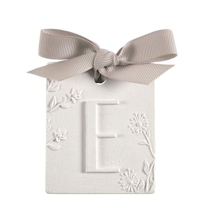 Senteurs - Décor parfumé lettre E - Voile de Lin - MATHILDE M.