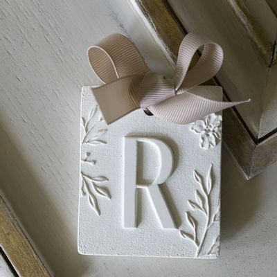 Senteurs - Décor parfumé lettre R - Voile de Lin - MATHILDE M.