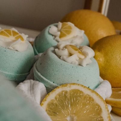 Beauty products - Menton Lemon Foaming Bath Bomb Enriched with Shea Butter - AUTOUR DU BAIN