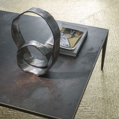 Decorative objects - INFINITE metal statue - Champagne - BLANC D'IVOIRE