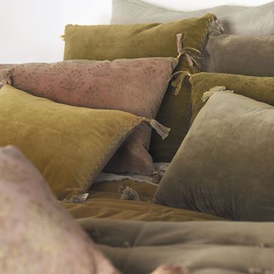 Fabric cushions - MATTEO cushion cover in cotton and linen velvet - Saffron - 50 x 50 cm - BLANC D'IVOIRE