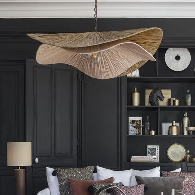 Hanging lights - ADITA pendant light in raffia - Gold and natural - ø 90 x 25 cm - BLANC D'IVOIRE