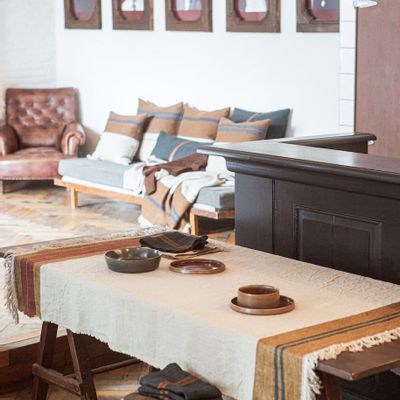 Linge de table textile - THE BELGIAN TABLE THROW HILLSIDE & HAMLET - LIBECO HOME