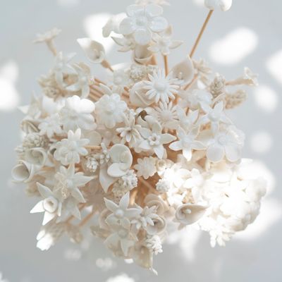 Floral decoration - Individual Diffuser Flowers - PURELY PORCELAIN