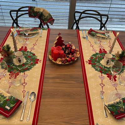 Table linen - Festive day table runner - BEAUVILLÉ