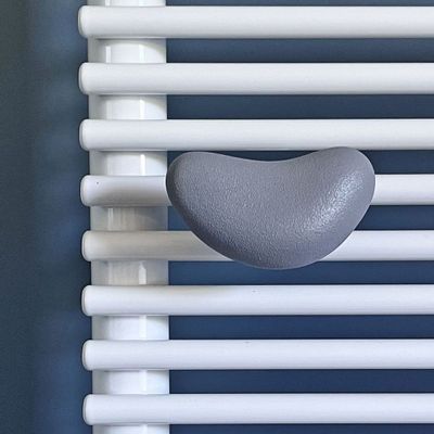 Gifts - Stone ceramic hanger for towel rail radiators - LETSHELTER SRL