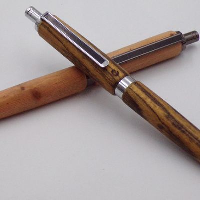 Papeterie bureau - Stylo Vénus - CONFECTION BOIS