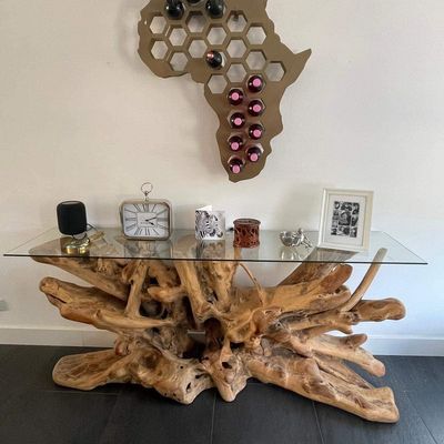 Wine accessories - Steel wall wine rack Africa - INCREDIBLE DESIGNS