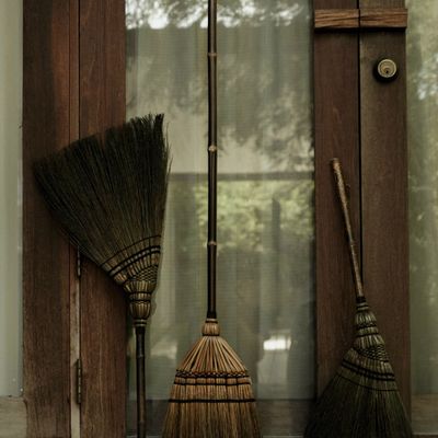 Objets design - Dark Brown Collection - BAAN BOON BROOMS