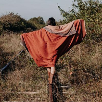 Throw blankets - Reva throw - LE MONDE SAUVAGE BEATRICE LAVAL