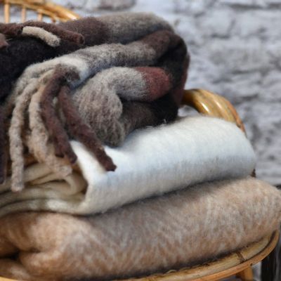 Throw blankets - Feroe woolen mix shawls and throws - MAISON LILO