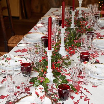 Table cloths - LES AIRELLES Linen tablecloths and napkins - SUMMERILL AND BISHOP