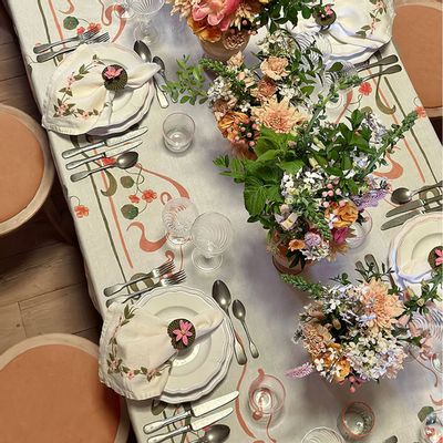 Table cloths - CAPUCINES Linen Tablecloths & Napkins - SUMMERILL AND BISHOP