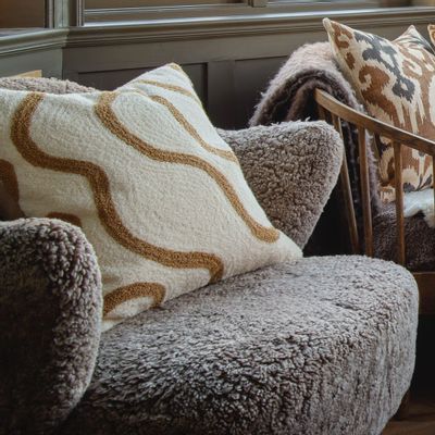 Fabric cushions - Bouclé/Velvet Cushions - Swati - CHHATWAL & JONSSON