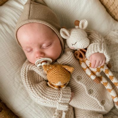 Peluches - Goldie Giraffe | salopette ocre - PATTI OSLO