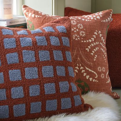 Fabric cushions - Bouclé/Velvet Cushions - Mohan - CHHATWAL & JONSSON