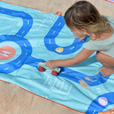 Jouets enfants - Serviette de jeux pour la plage - QUUT TOYS