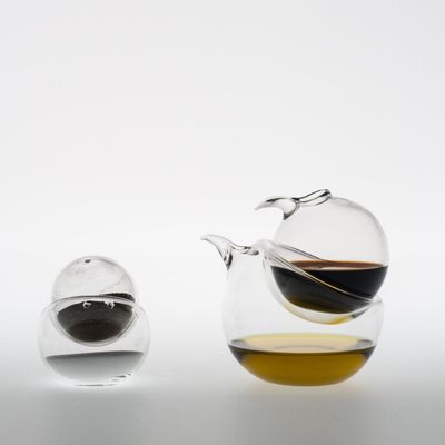 Oils and vinegars - INSEPARABLES, Oil/vinegar, salt/pepper sets. - LAURENCE BRABANT EDITIONS