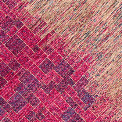 Tapis design - Molten Tiles Emerge from Versicoloured Abrash - ZOLLANVARI INTERNATIONAL